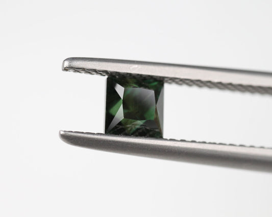 Safir grön fyrkant 4,5 mm 0,93 ct