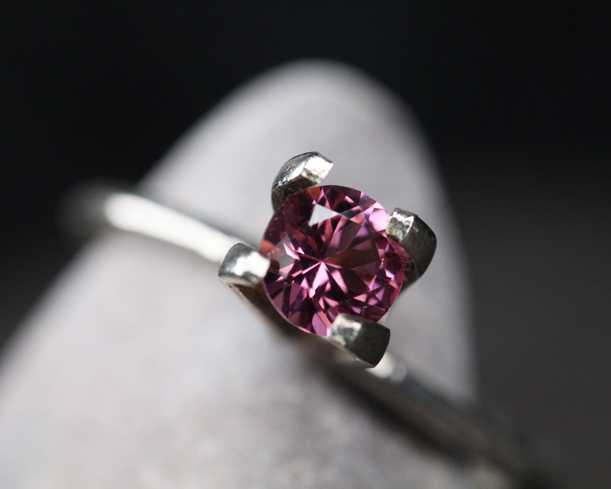 Spinel purple 0.36 ct