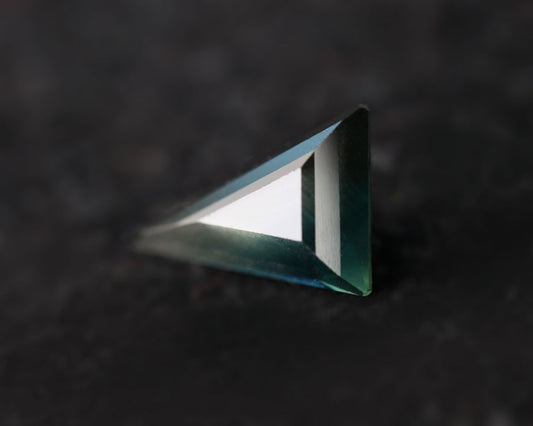 Safir triangulär 9 mm 1,3 ct