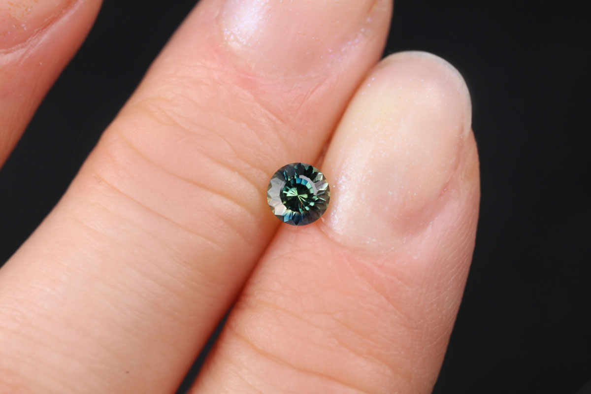 Safir blå rund 4 mm 0,44 ct