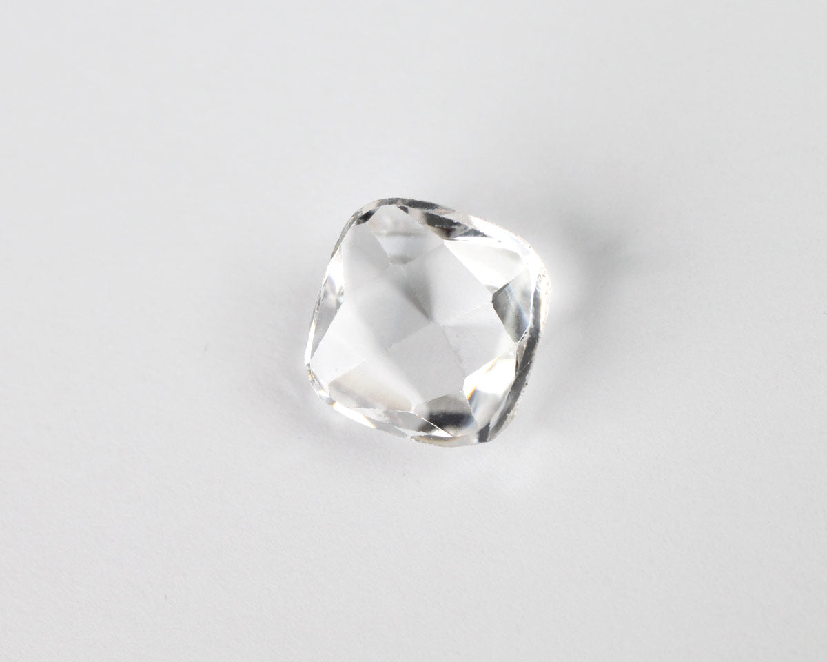 Spinell fyrkantig Puresse 9x9 mm