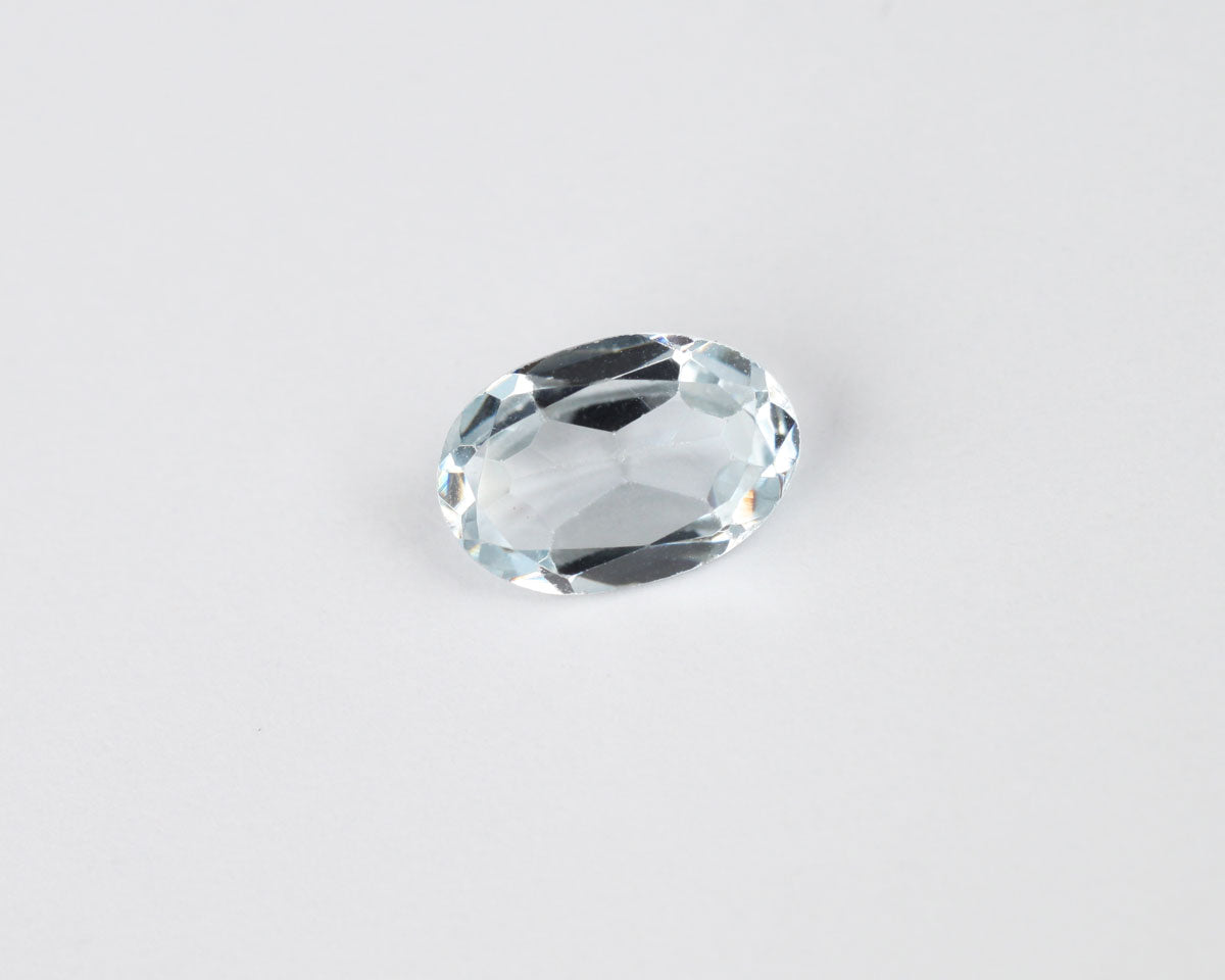 Spinell blåaktig oval 1,47 ct