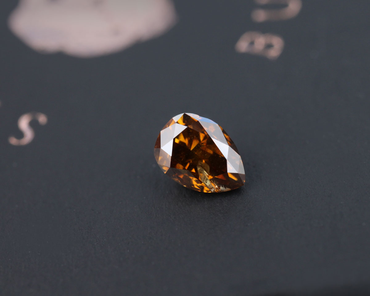Diamant Cognac drop 5 mm 0,4 ct