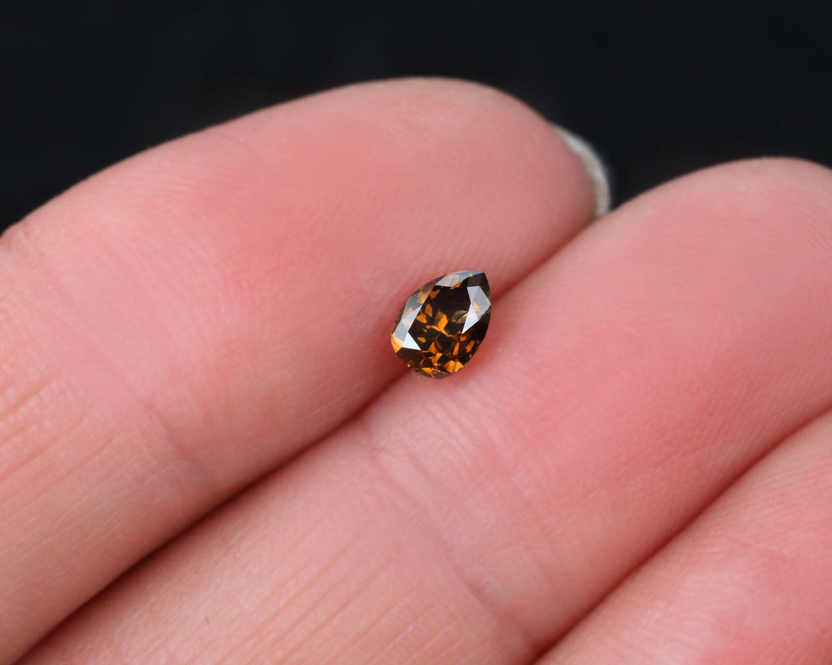 Diamant Cognac drop 5 mm 0,4 ct