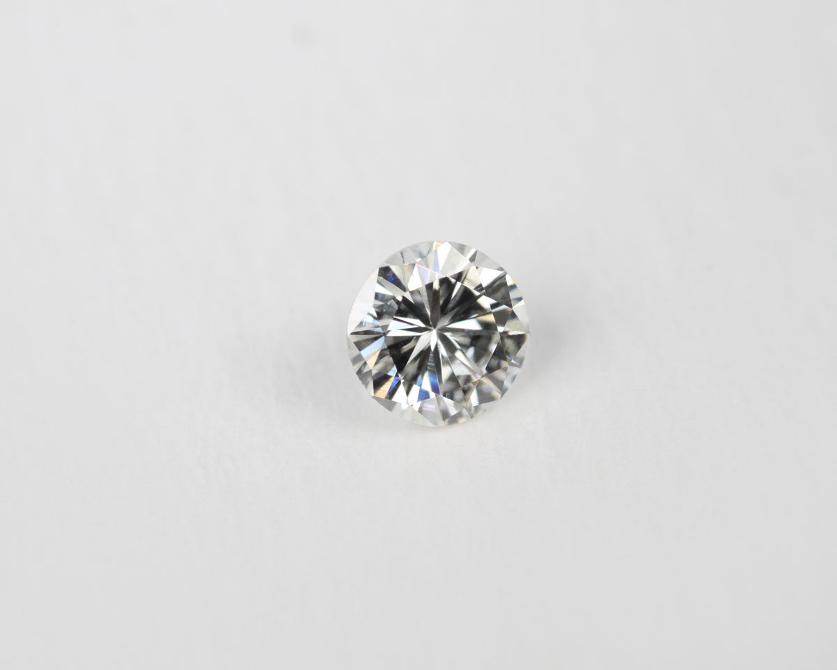 White Diamond round 4.5 mm 0.3 ct