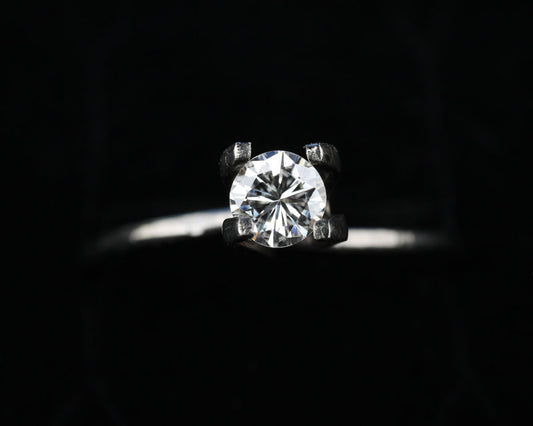 Vit Diamant rund 4,5 mm 0,3 ct