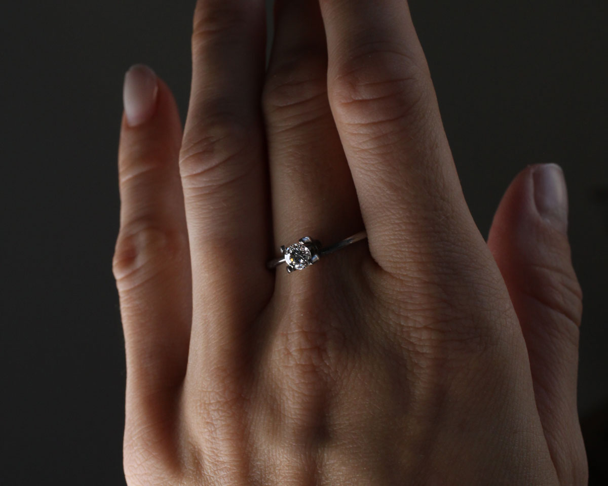 White Diamond round 4.5 mm 0.3 ct