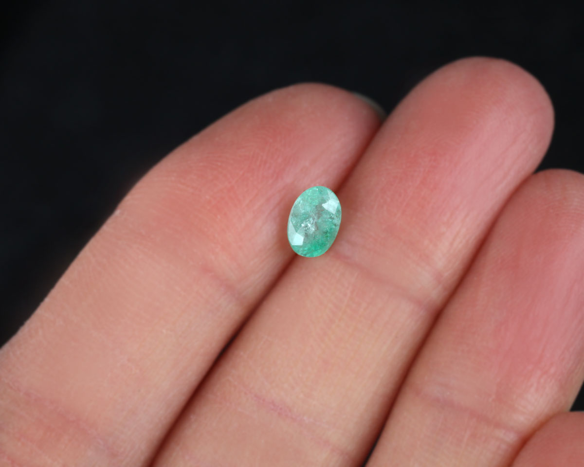 Shakiso Smaragd oval 0,55 ct