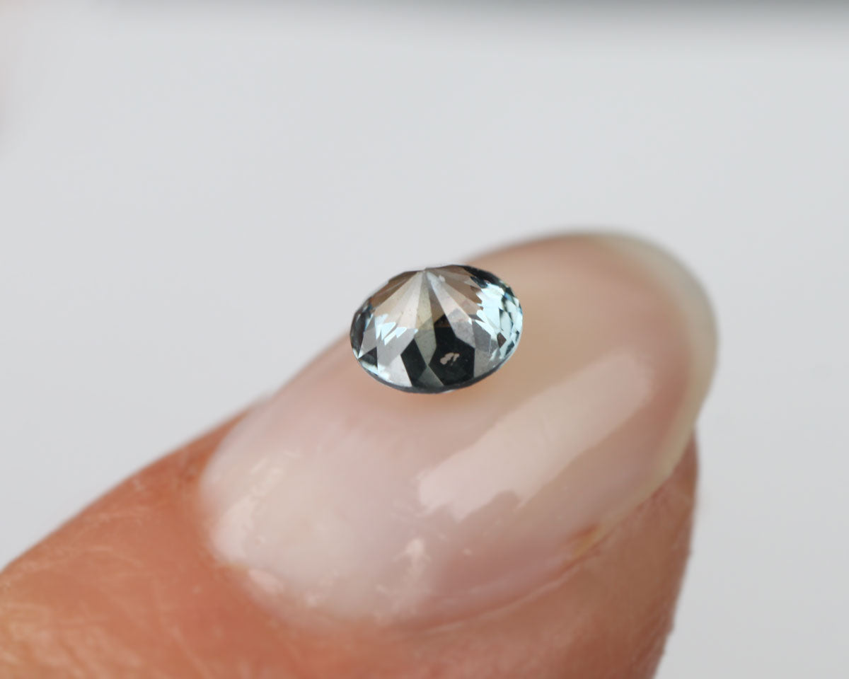 Spinell blå rund 4 mm