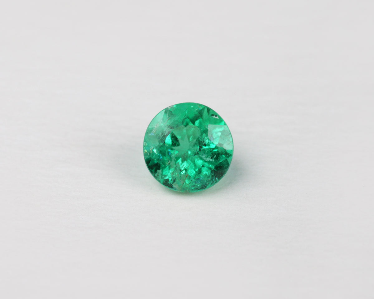 Shakiso Emerald rund 0,61 ct Certifierad