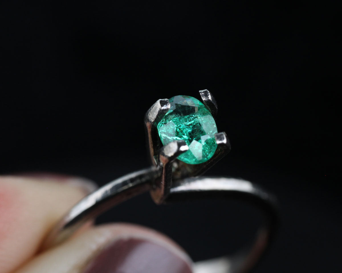Shakiso Smaragd oval 0,34 ct