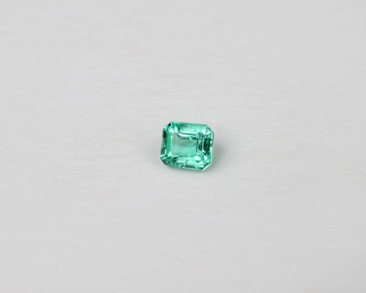 Shakiso Emerald square 0,14 ct