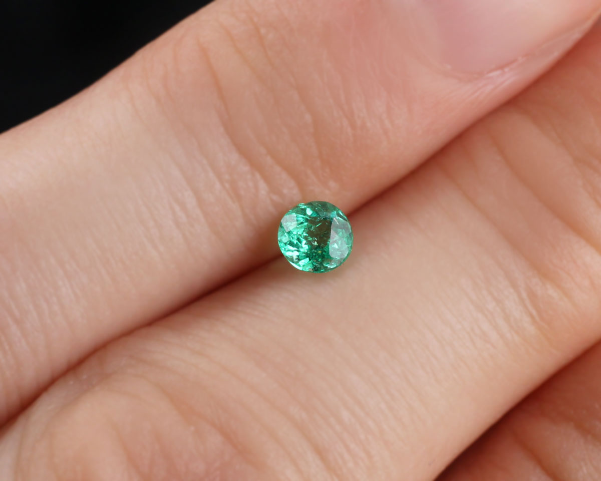 Shakiso Smaragd rund 0,23 ct