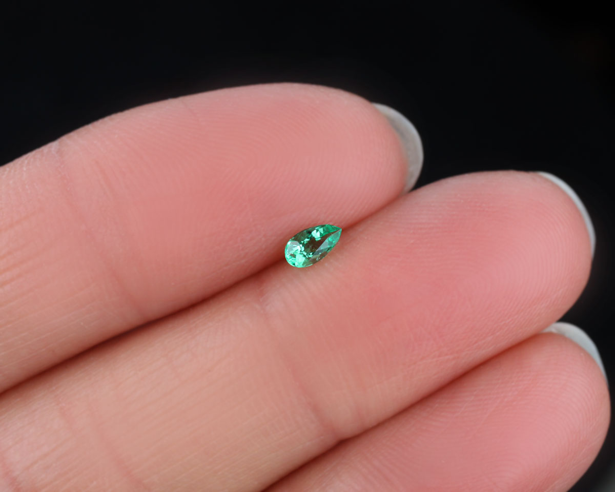 Shakiso Emerald drop 0.125 ct