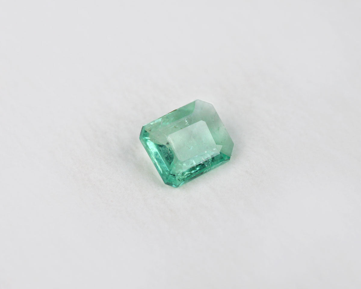 Shakiso Emerald rectangle 0.2 ct