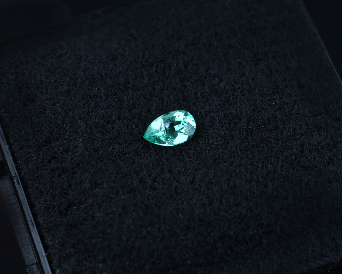 Shakiso smaragddroppe 0,1 ct