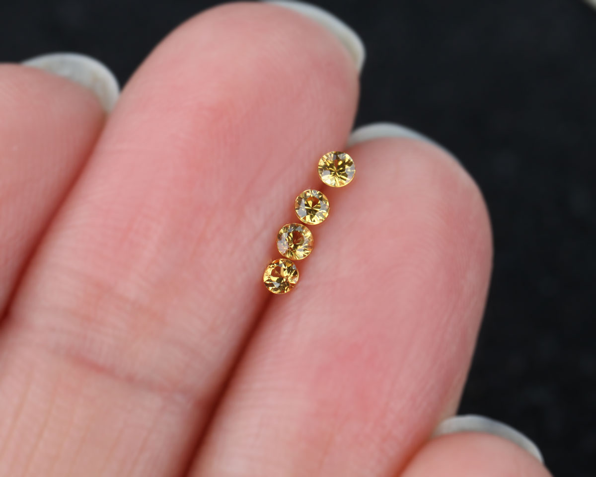 Yellow calibrated sapphires 2mm 0.05 ct