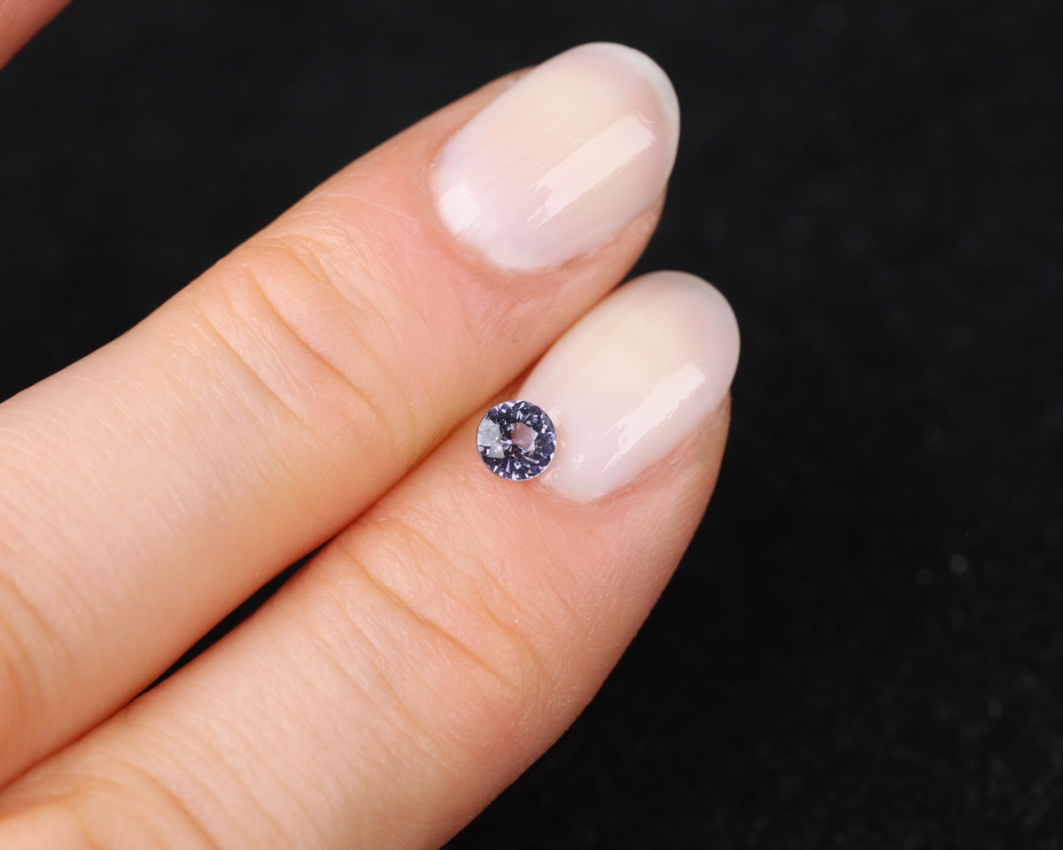 Spinel Lila rund 4 mm 0,3 ct