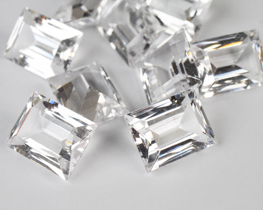 Spinell vit rektangel 13x10 mm