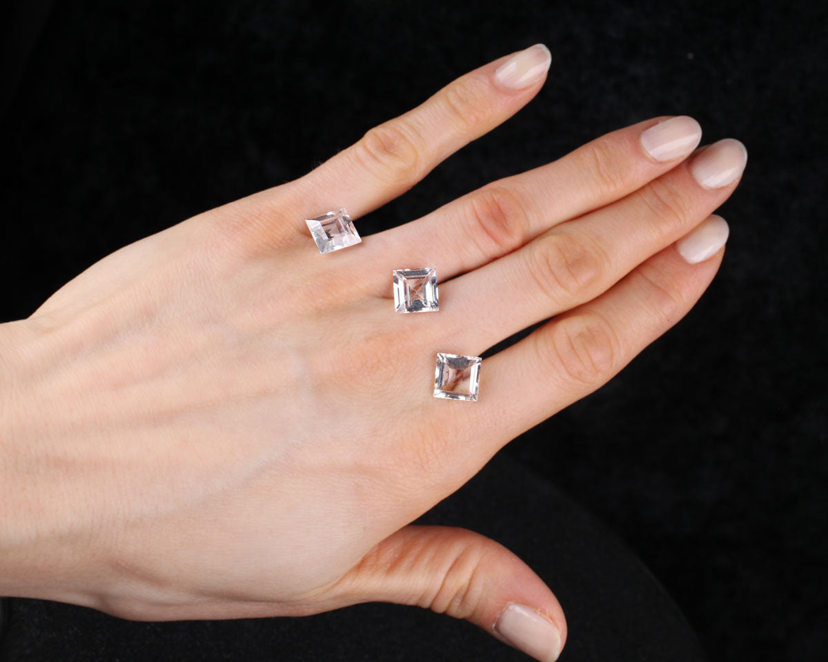 Vit Spinel kvadrat 3,6 ct