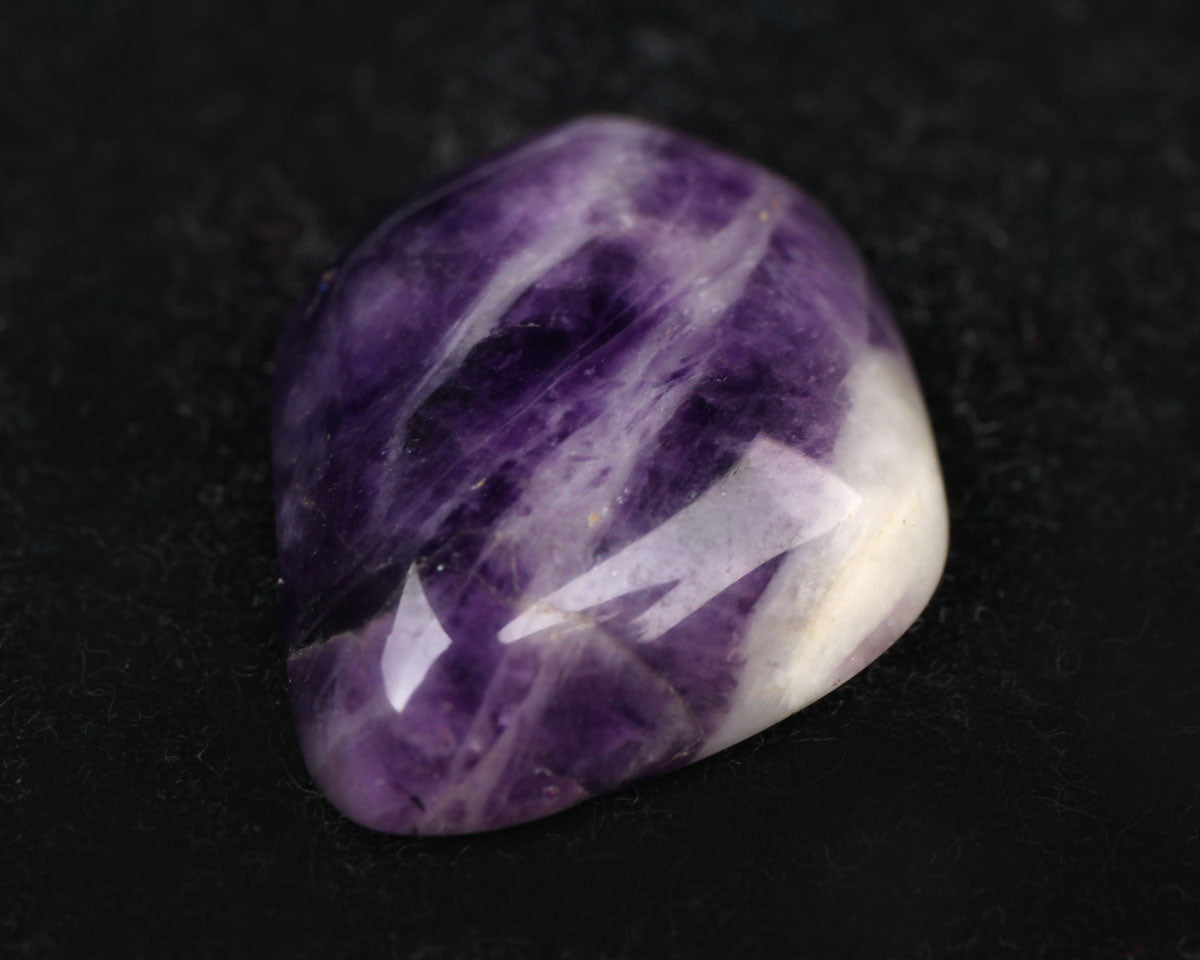 Ametist cabochon 22x17 mm 13,3 ct