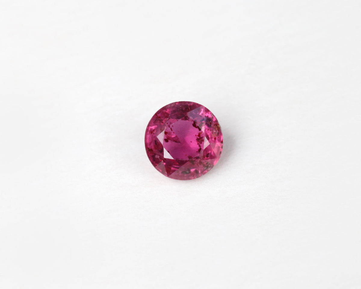 Rubin rund 5,43 mm 0,78 ct