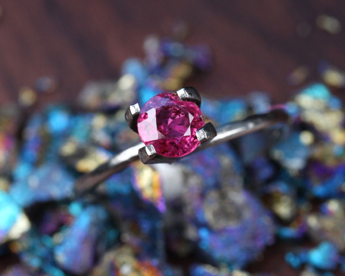 Rubin rund 5,43 mm 0,78 ct