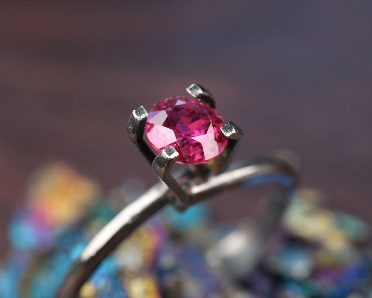 Rubin rund 5,43 mm 0,78 ct