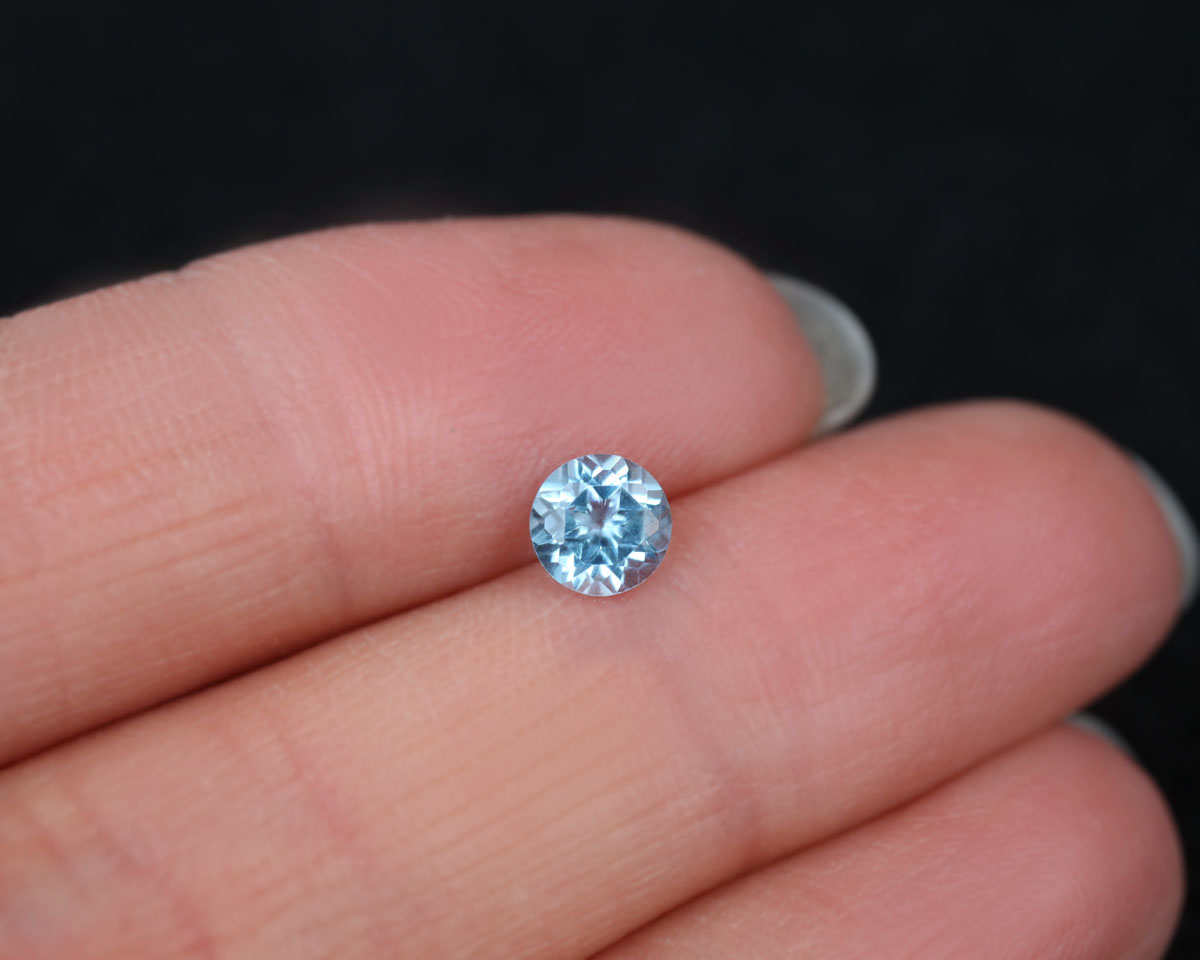 Topaz Swiss blue 3.5 mm 0.2 ct