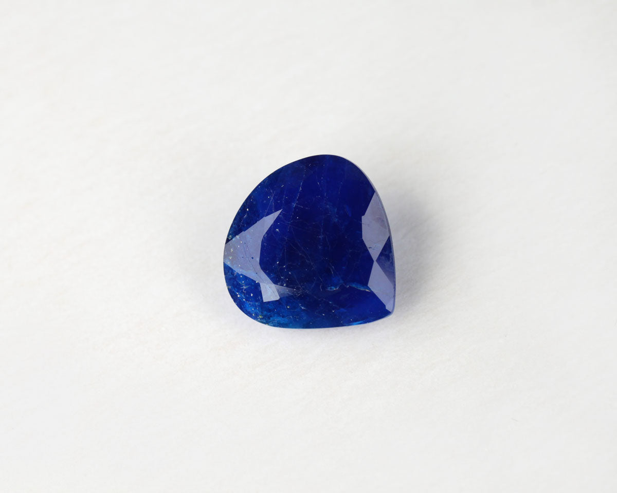 Hauyne-droppe 13 mm 5,7 ct