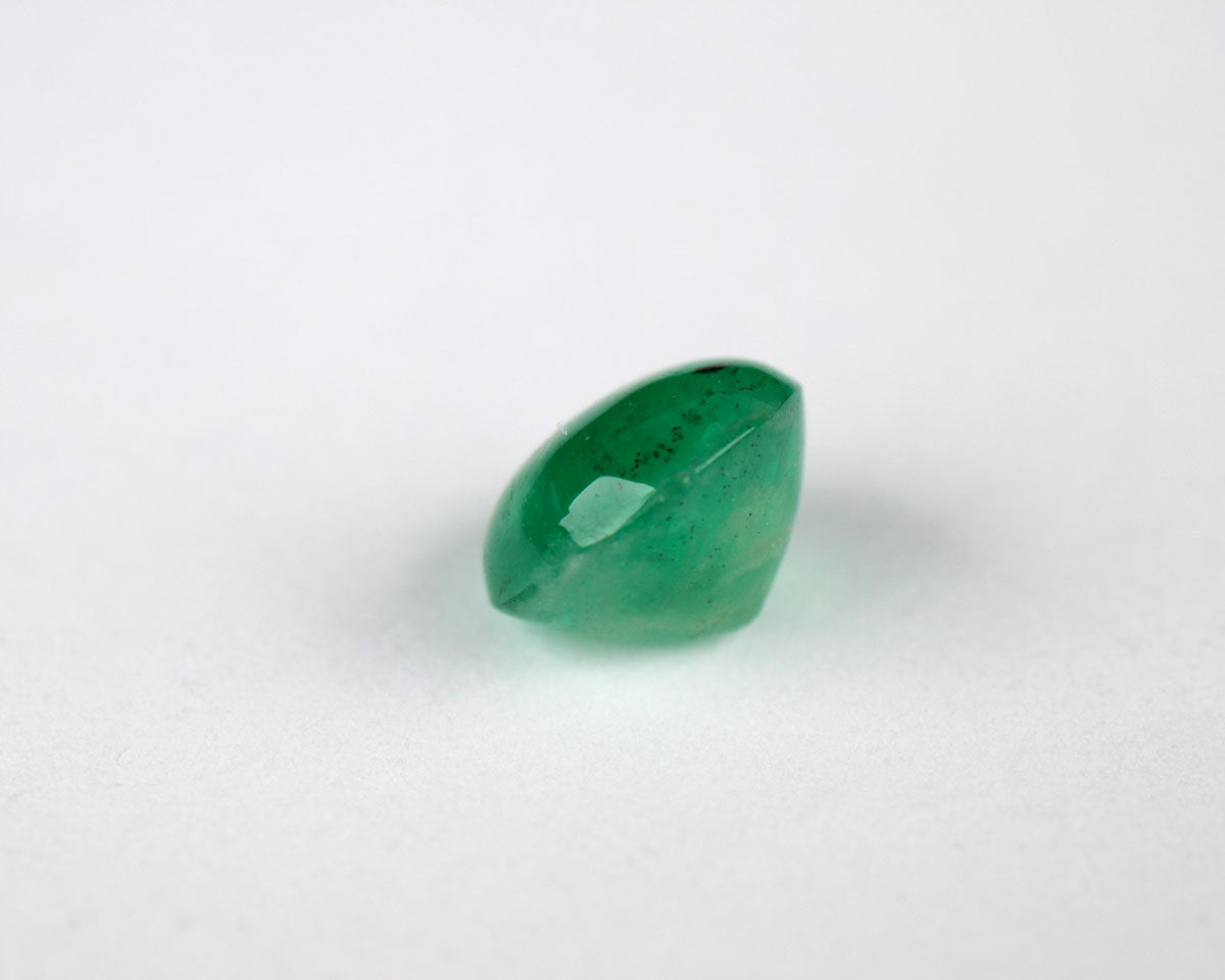 Cabochonslipad Shakiso Smaragd 6,5 mm 1,17 ct