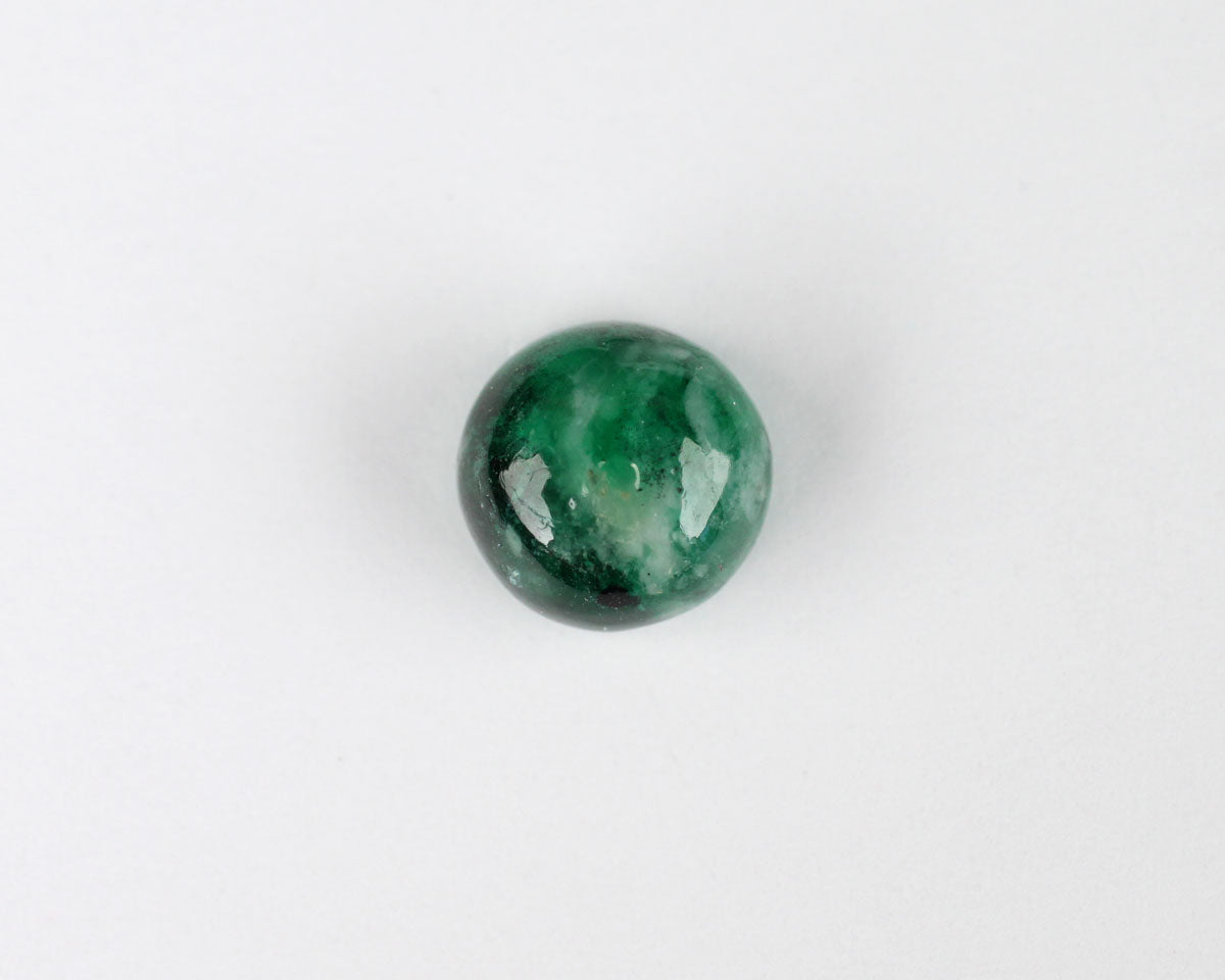 Cabochon cut Shakiso Emerald 7.8 mm 2.1 ct