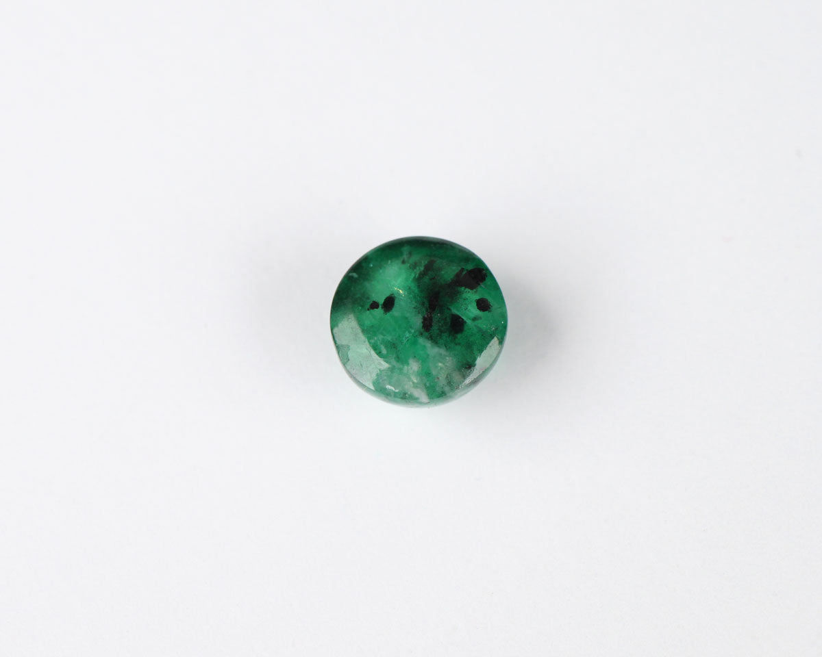 Cabochon cut Shakiso Emerald 7.8 mm 2.1 ct