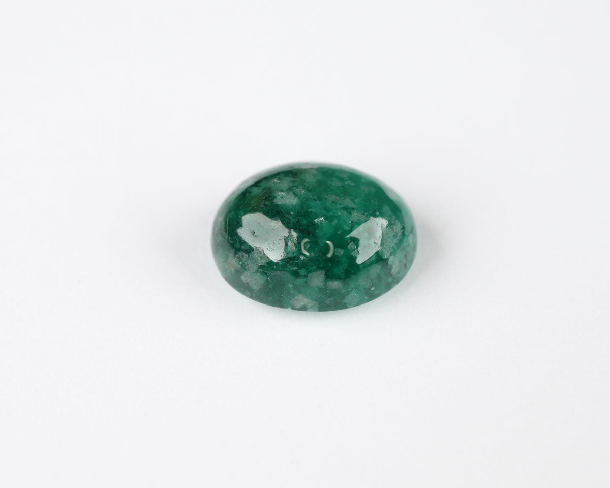 Cabochonslipad Shakiso Smaragd Oval 11x9 mm 3,75 ct