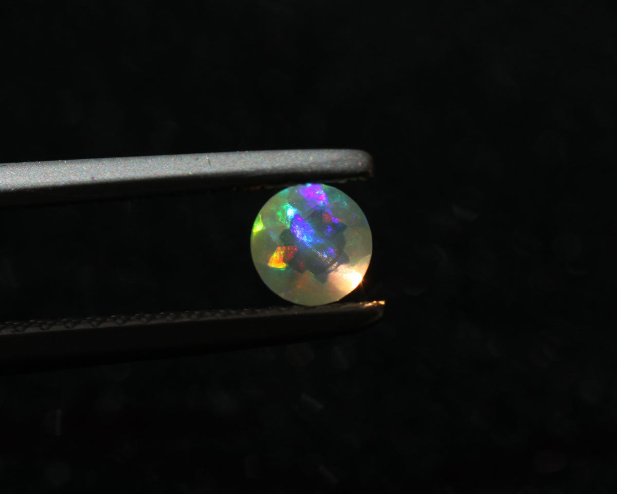 Wollo Opal Facet Round 4mm 0.2 ct