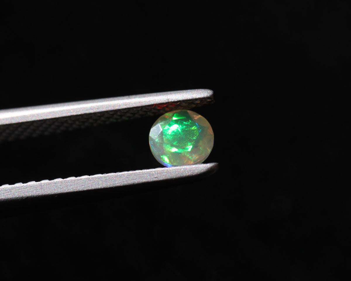 Wollo Opal Facet Round 4mm 0.2 ct