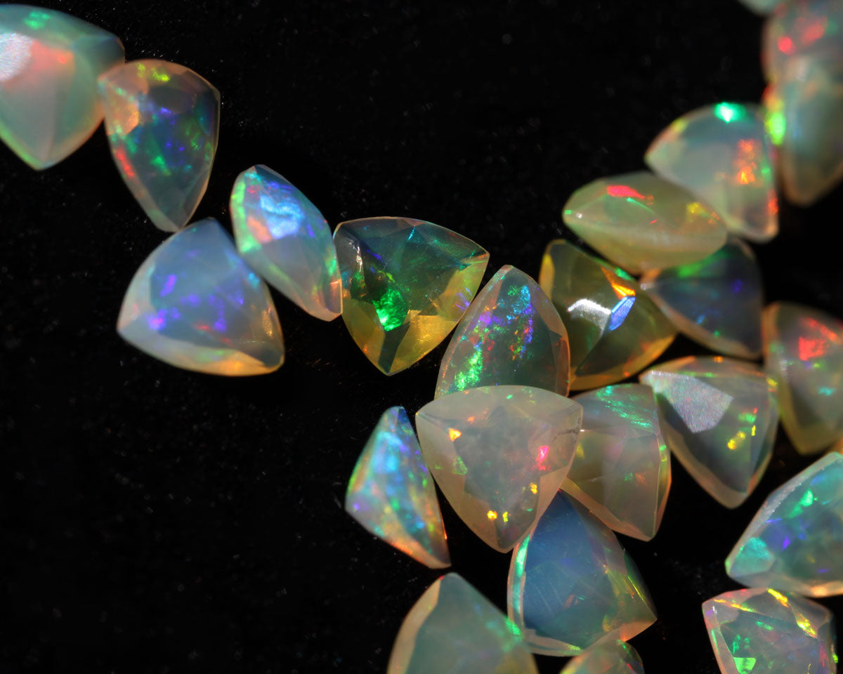 Wollo Opal Facet Trillion 5mm 0.2 ct