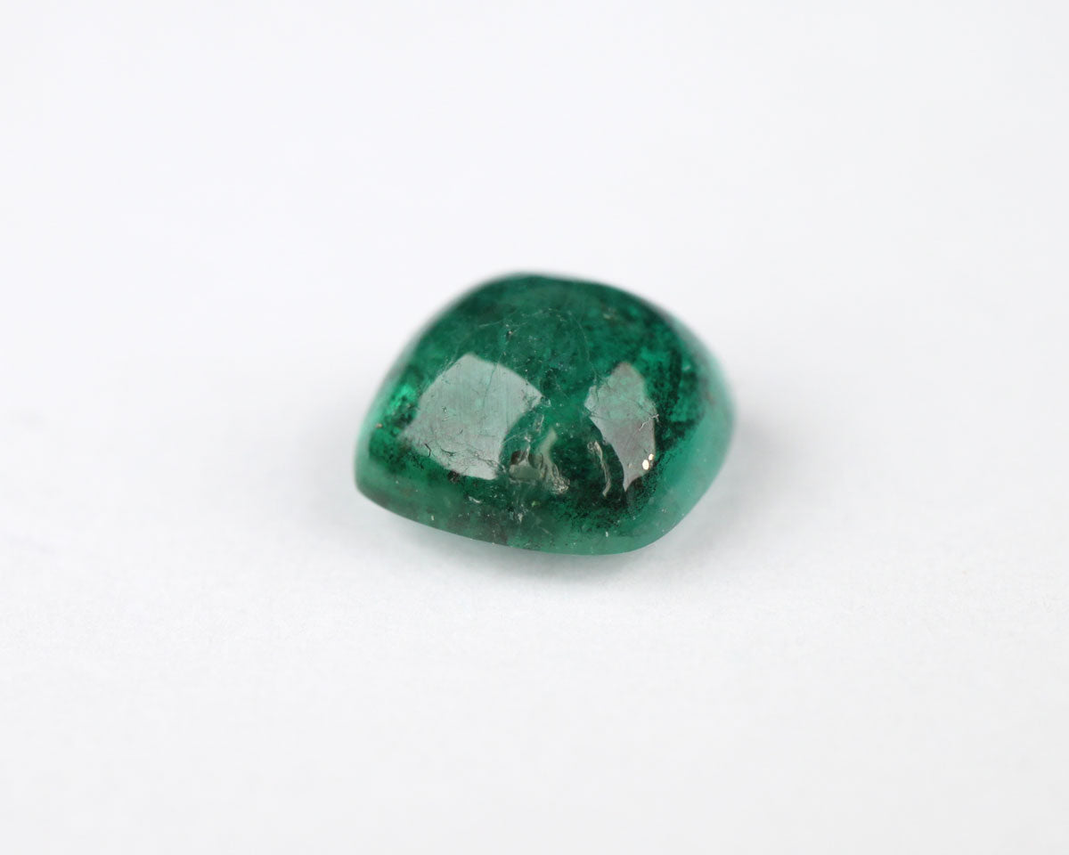 Shakiso Smaragd Cabochon fyrkantig 6 mm 1,16 ct