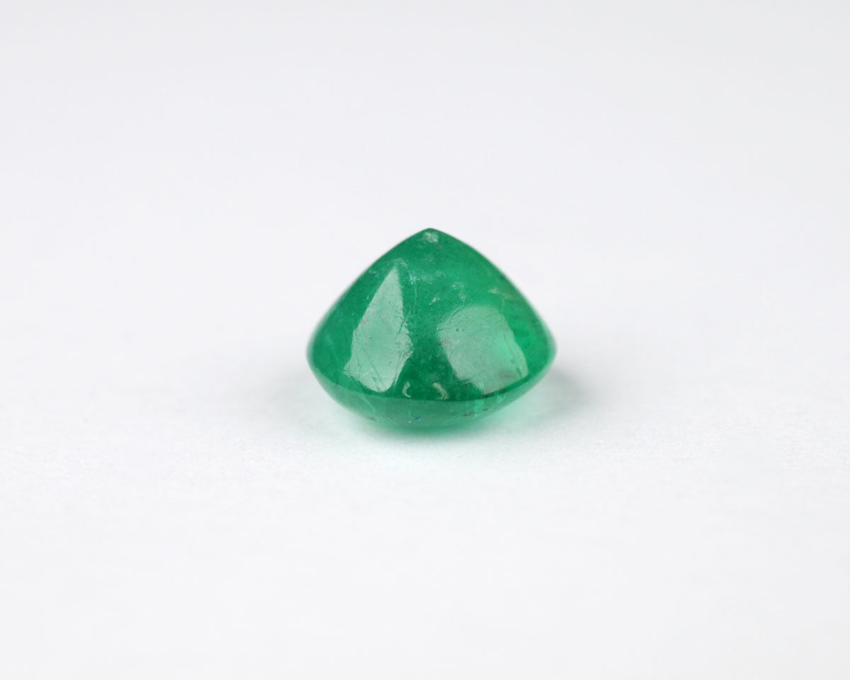 Shakiso Smaragd Cabochon rund 6mm 1,16 ct