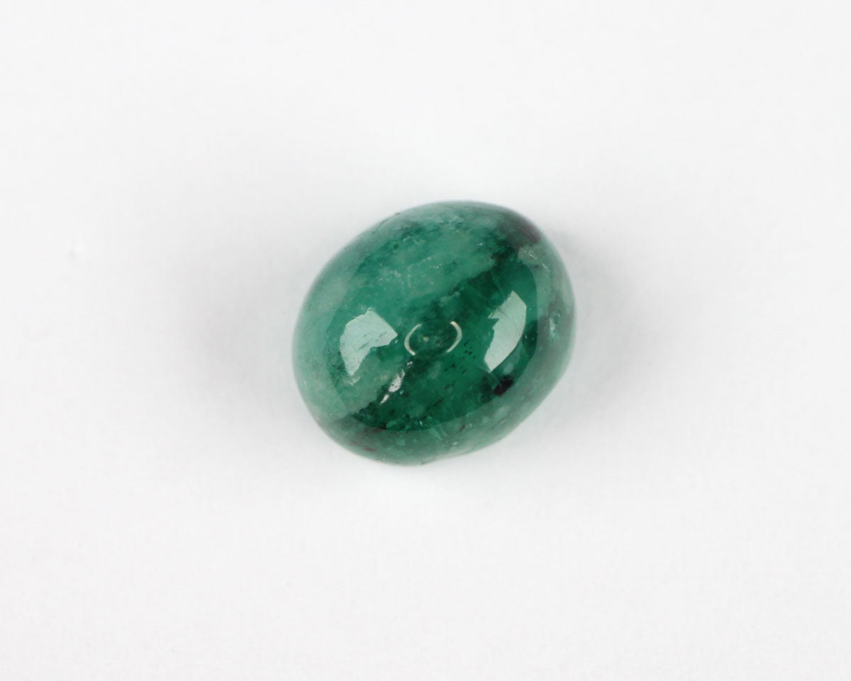 Shakiso Smaragd cabochon oval 9 mm 2,84 ct
