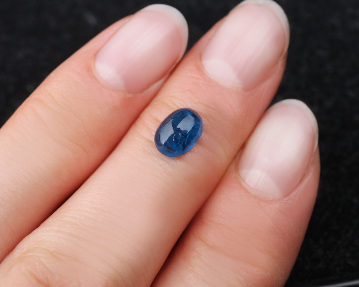 Afganit cabochon oval 7mm 0.9 ct