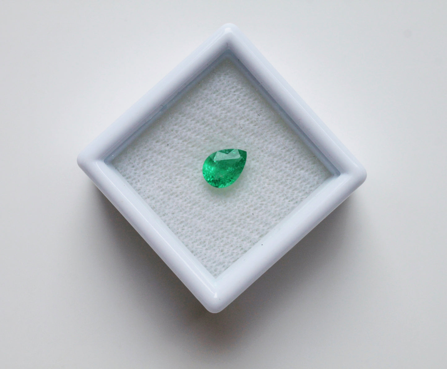 Emerald 0.73 ct