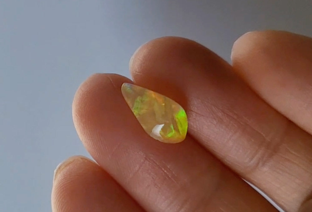 Wollo Opal "Arrow" 1.22 ct