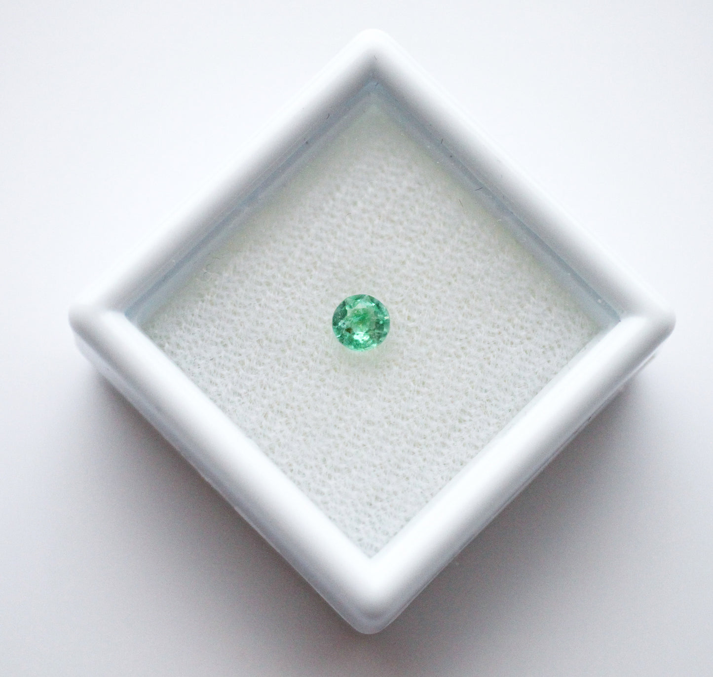 Shakiso Emerald round 0.24 ct