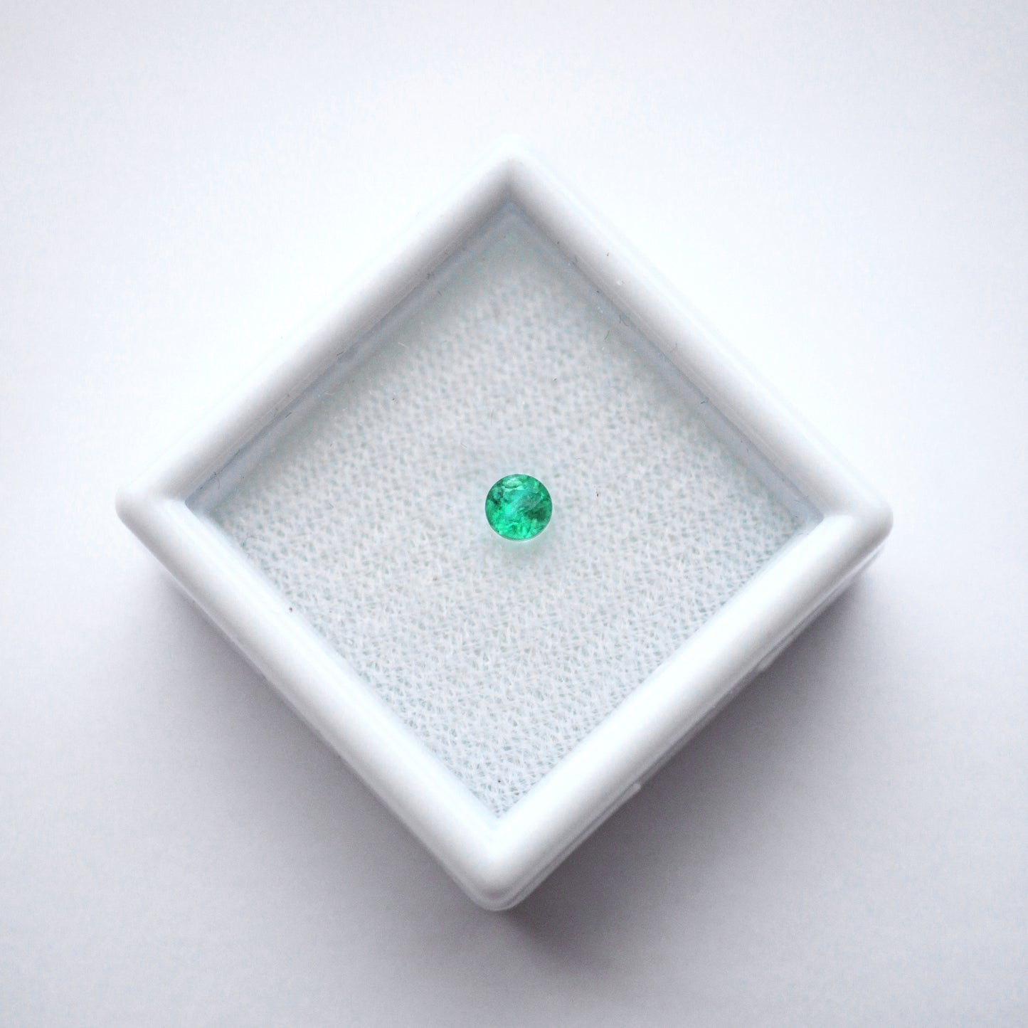 Shakiso Emerald round 0.18 ct