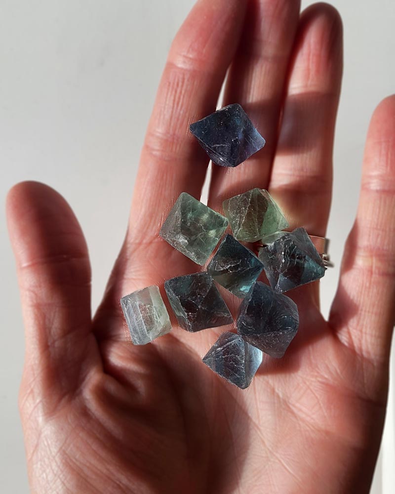 Naturlig Fluorit Octahedron Medium