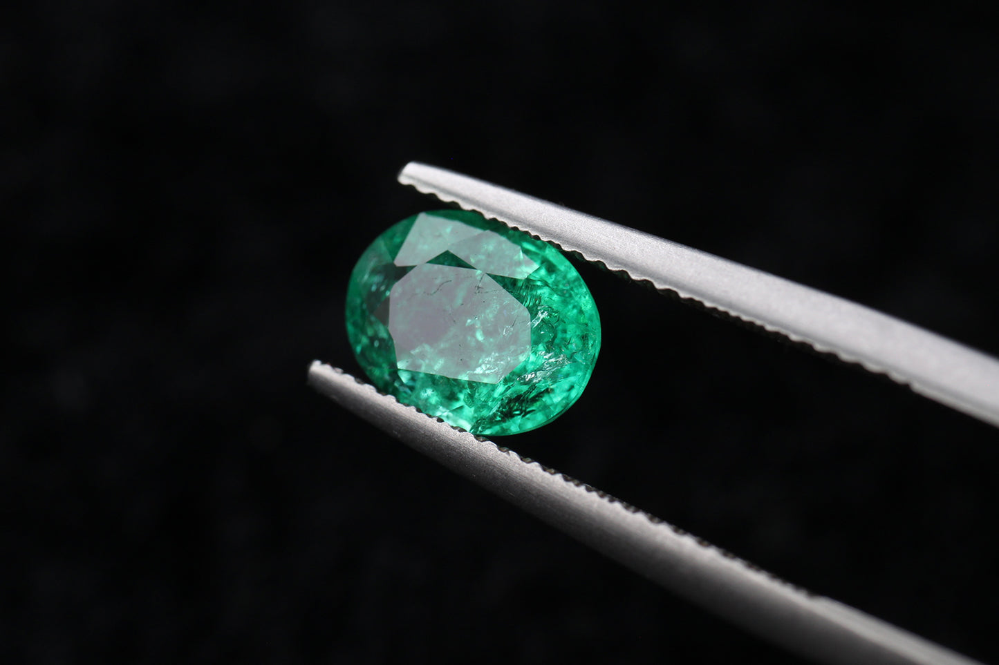 Shakiso Emerald oval 1.55 ct
