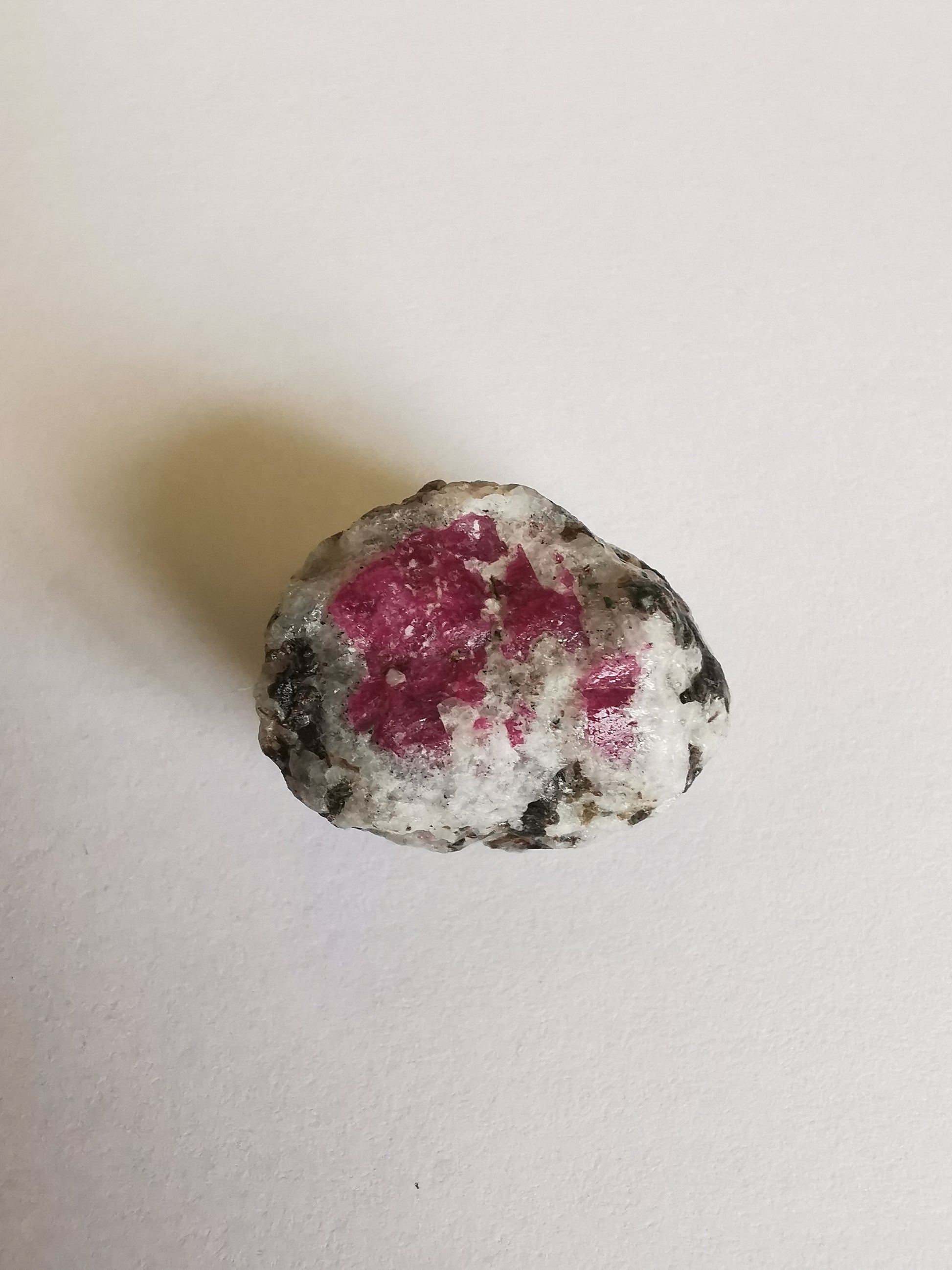 Greenland Ruby Corundrum 7.65 g