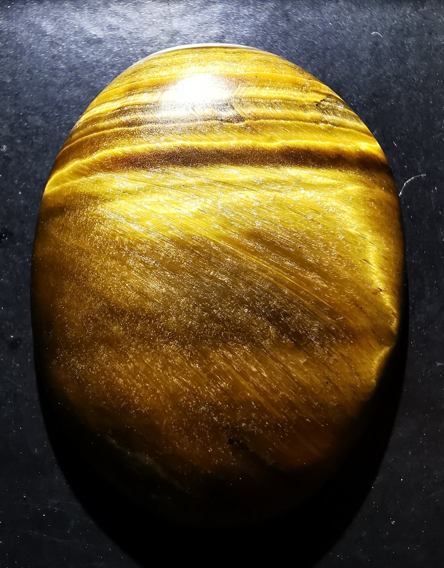 Tiger Eye Oval 17.5 ct