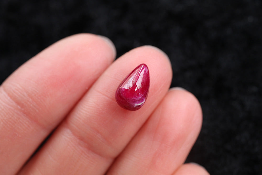 Ruby Cabochon Pear 2.45 ct